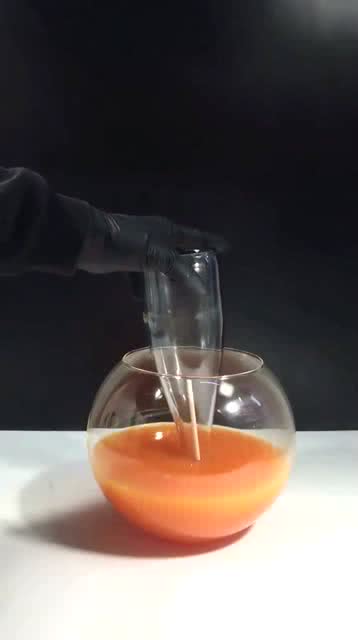 自動(dòng)吸入液體瓶子的工作原理 從負(fù)壓到虹吸效應(yīng)